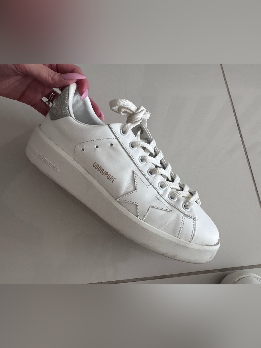 Golden Goose White Leather Star Low-Top Sneaker with Silver Heel Tab - Picture 4 of 10
